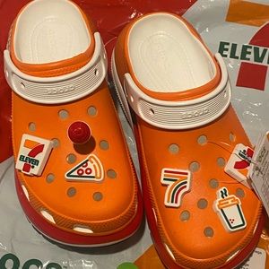 7-Eleven Crocs! Brand new in original packaging! W7 M5